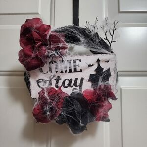 Handmade Halloween "Come Stay" Wreath 8 1/2 inches circle